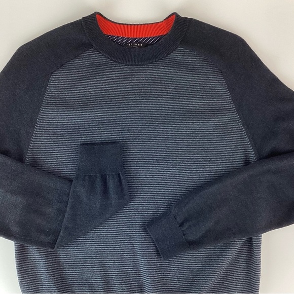 Ted Baker London Gray & Black Crewneck Sweater | Medium (3) - Picture 3 of 12